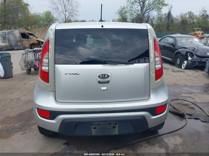 2012 Kia Soul + VIN: KNDJT2A66C7416303 Lot: 44852396