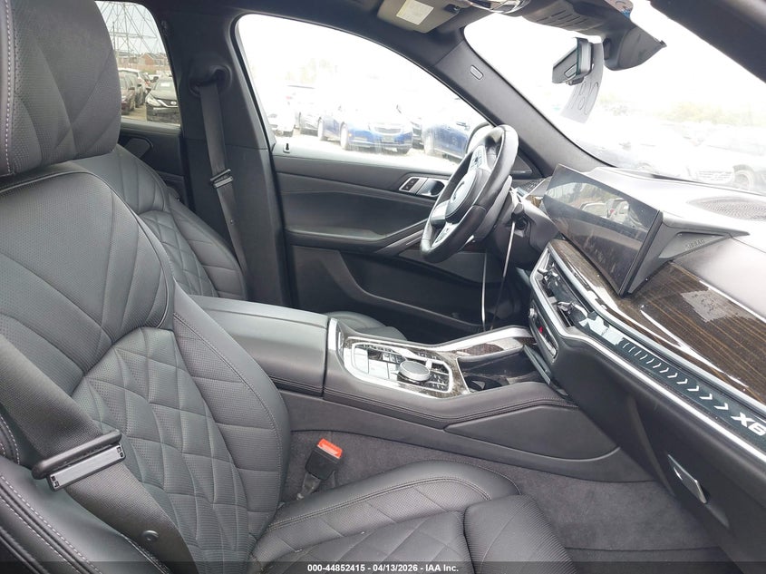 2025 BMW X6 xDrive40I