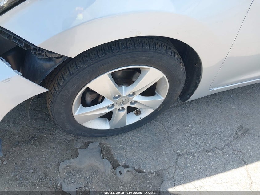 2013 Hyundai Elantra Gls VIN: 5NPDH4AE2DH439835 Lot: 44852423