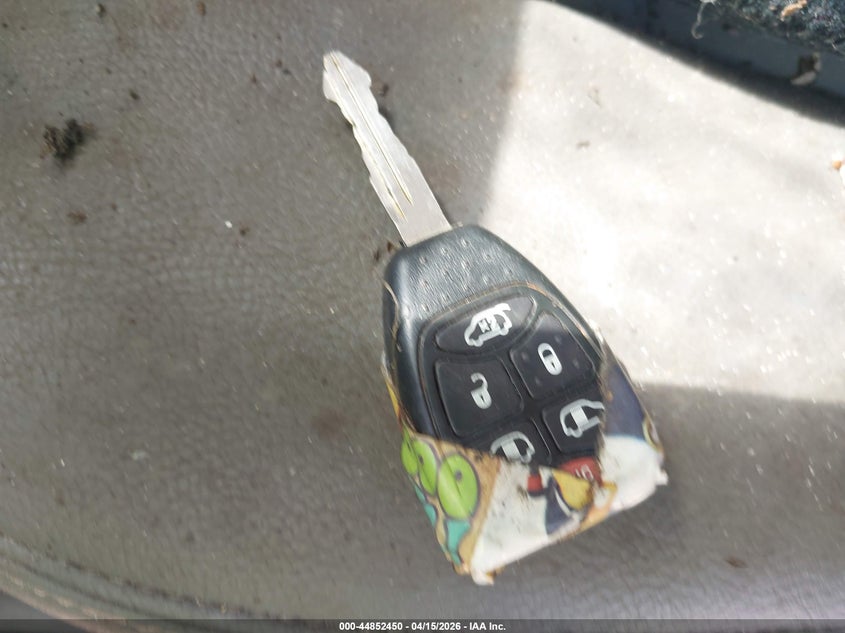 2005 Dodge Grand Caravan Sxt VIN: 2D4GP44L25R269851 Lot: 44852450