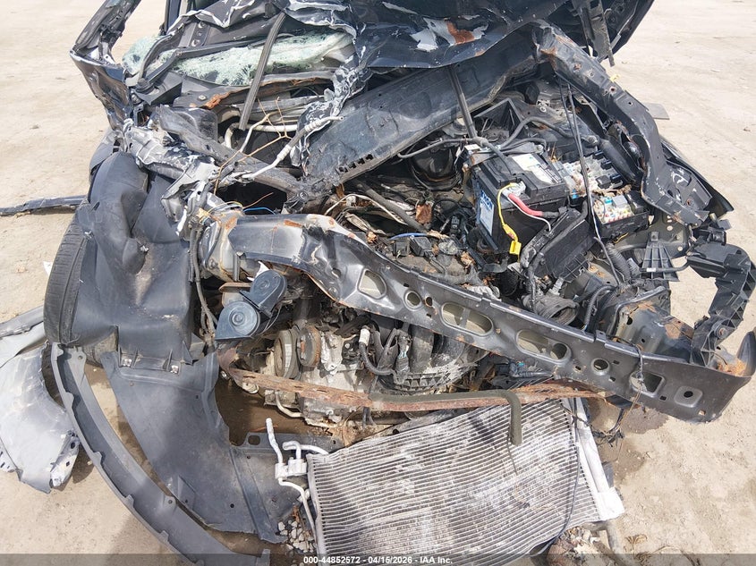 2012 Ford Focus Se VIN: 1FAHP3F27CL304105 Lot: 44852572