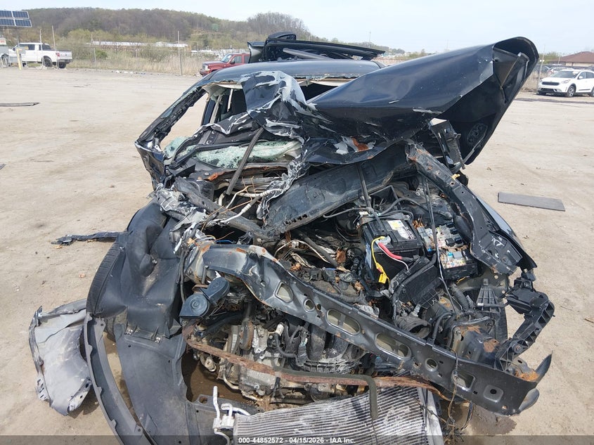 2012 Ford Focus Se VIN: 1FAHP3F27CL304105 Lot: 44852572