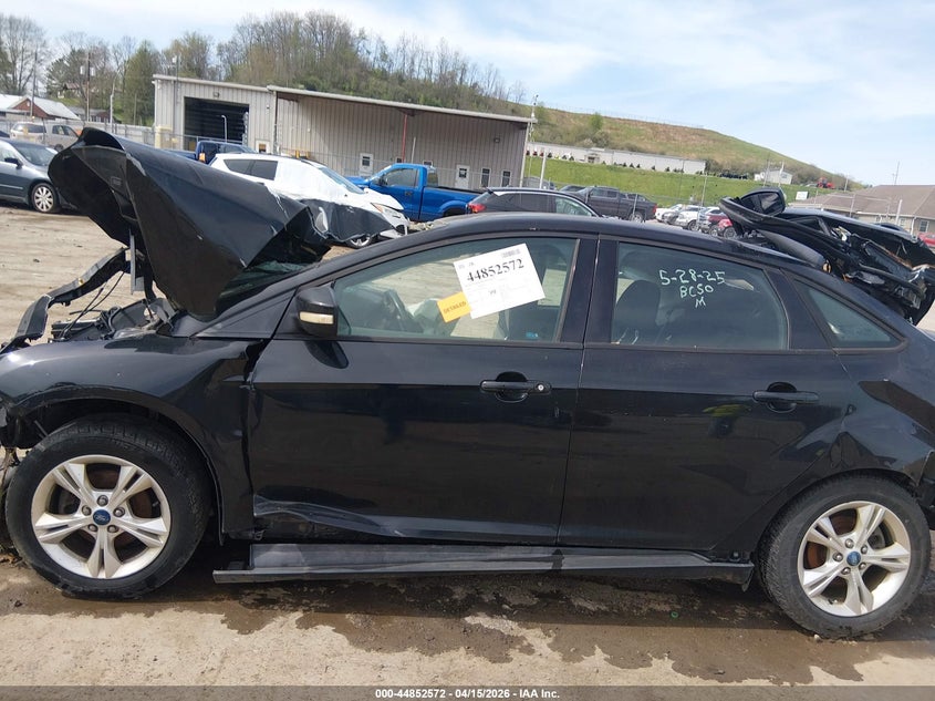 2012 Ford Focus Se VIN: 1FAHP3F27CL304105 Lot: 44852572