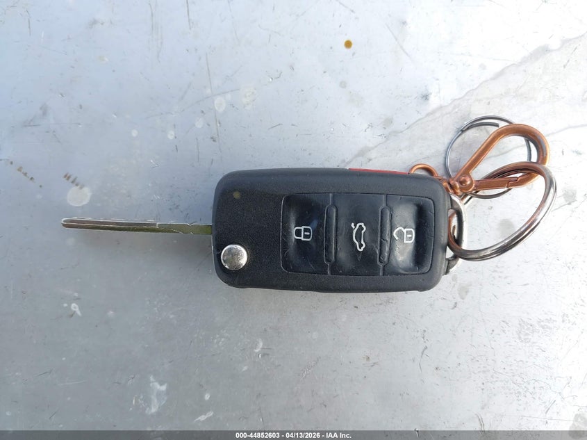 2012 Volkswagen Passat 2.5L Se VIN: 1VWBP7A37CC004200 Lot: 44852603