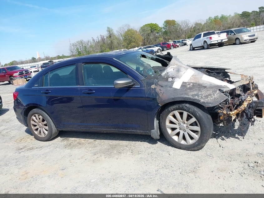 2014 Chrysler 200 2.4 Touring blue Lot 111044852617 Vin 1C3CCBBB0EN151482