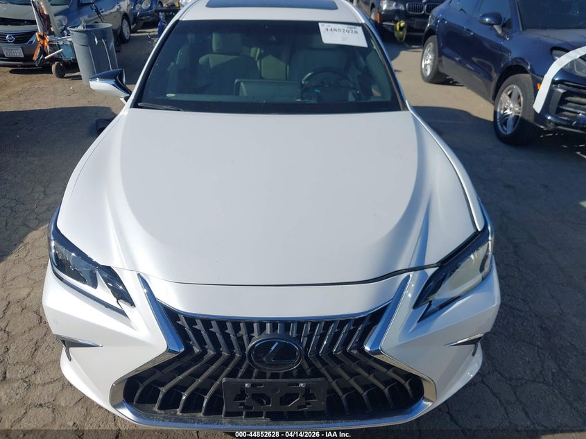 2025 Lexus ES 2.5 Es 300H white Lot 111044852628 Vin 58ADA1C10SU072180