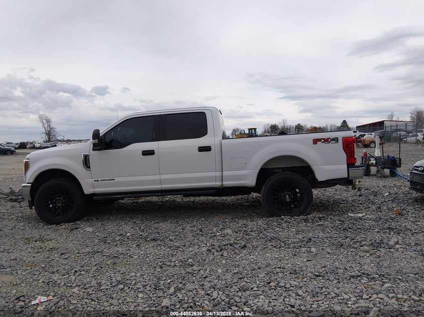 2019 Ford F250 6.7 F-250 Xlt white Lot 111044852636 Vin 1FT7W2BTXKEF05923