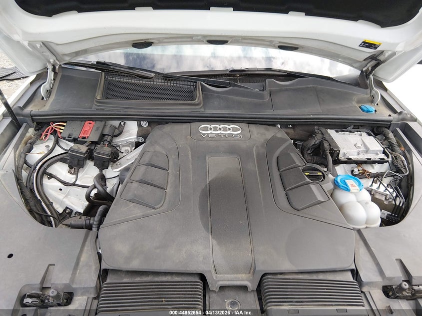 2017 Audi Q7 3.0T Premium VIN: WA1LAAF7XHD015737 Lot: 44852654