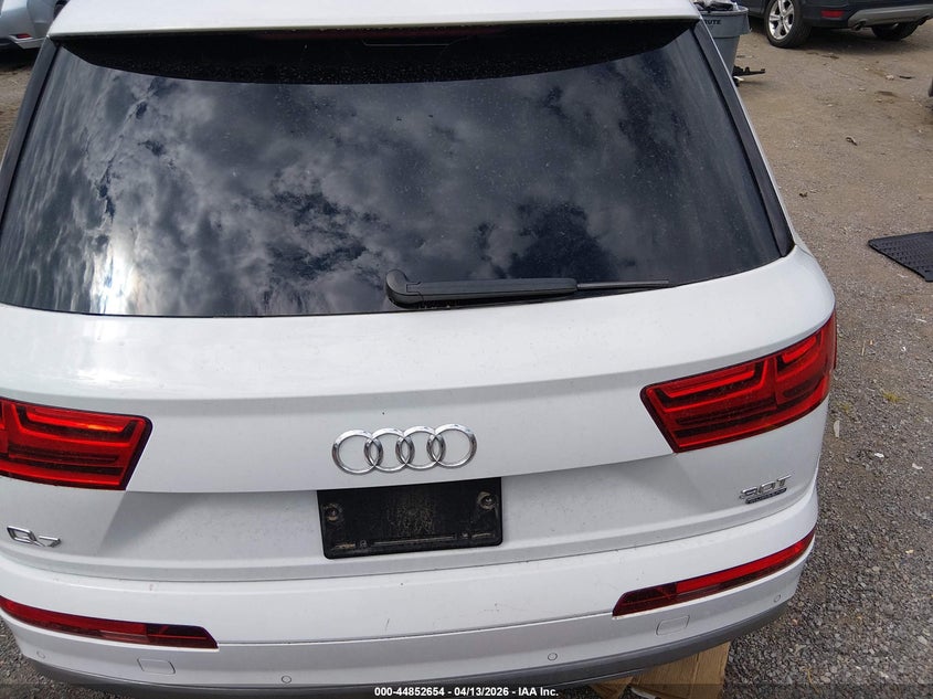 2017 Audi Q7 3.0T Premium VIN: WA1LAAF7XHD015737 Lot: 44852654