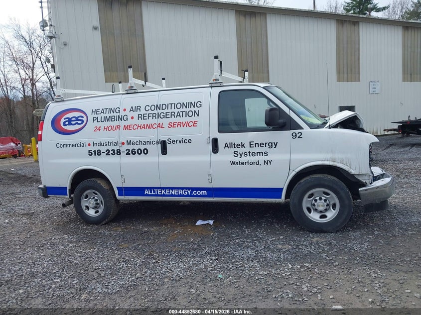 2022 Chevrolet Express Cargo Rwd 2500 Regular Wheelbase Wt VIN: 1GCWGAFP4NL268325 Lot: 44852680