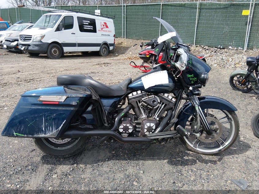 2016 Harley-Davidson Flhxs Street Glide Special VIN: 1HD1KRM12GB670930 Lot: 44852697