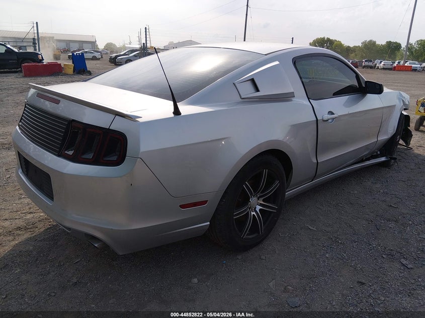 2013 Ford Mustang V6