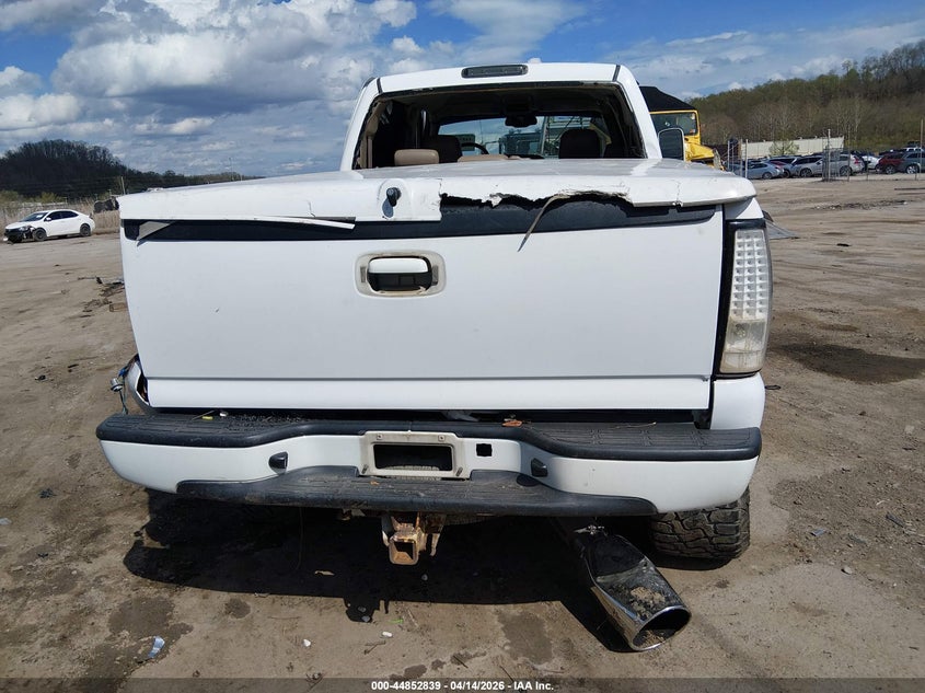2005 GMC Sierra 2500Hd Slt VIN: 1GTHK232X5F904562 Lot: 44852839