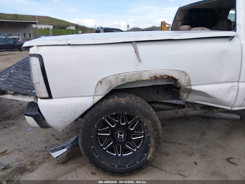 2005 GMC Sierra 2500Hd Slt VIN: 1GTHK232X5F904562 Lot: 44852839