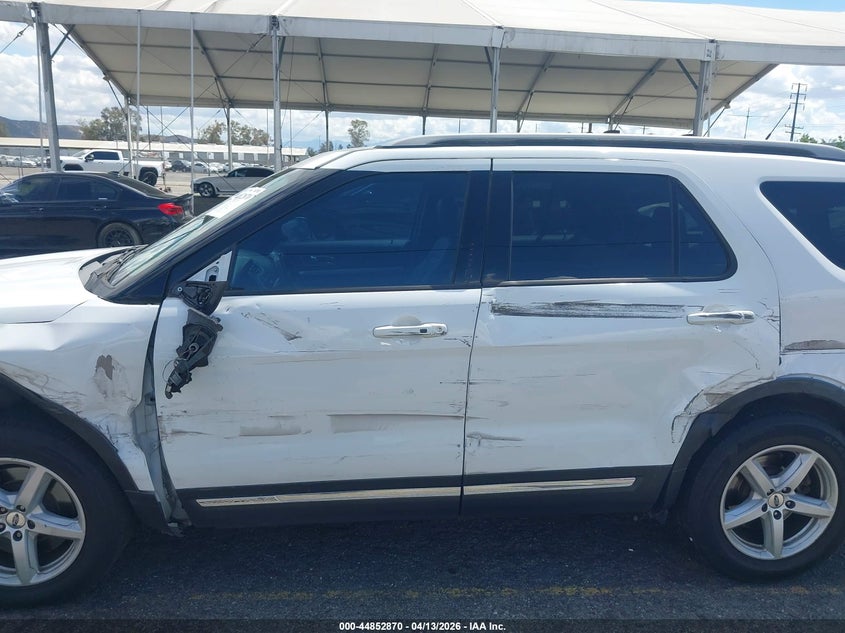 2018 Ford Explorer 3.5 Xlt white Lot 111044852870 Vin 1FM5K7D8XJGA19653