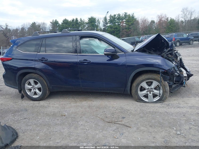 2021 Toyota Highlander Le VIN: 5TDBZRBH0MS555829 Lot: 44852945