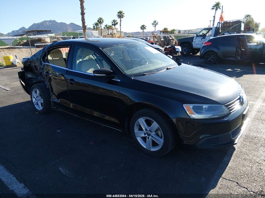 2013 VOLKSWAGEN JETTA 2.0L TDI