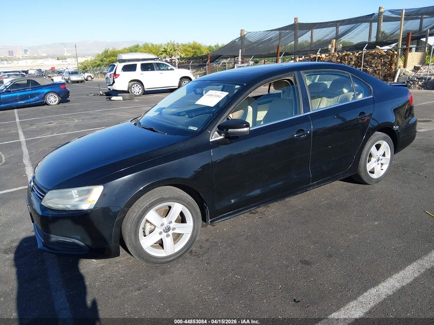 2013 VOLKSWAGEN JETTA auction photo 2