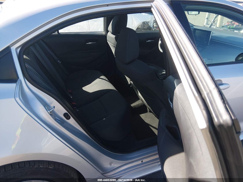 2021 Toyota Corolla 1.8 Le silver Lot 111044853099 Vin 5YFEPMAE5MP250770