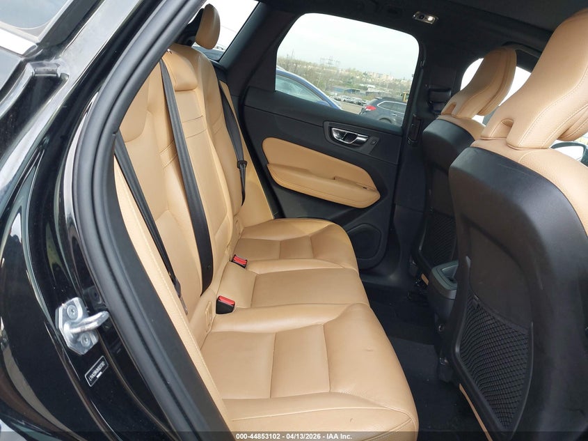 2019 Volvo Xc60 T6 Momentum VIN: LYVA22RK0KB237382 Lot: 44853102