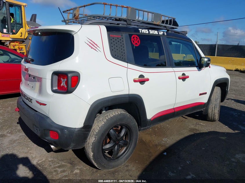 2015 JEEP RENEGADE auction photo 4