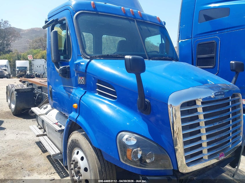 2016 Freightliner Cascadia 113