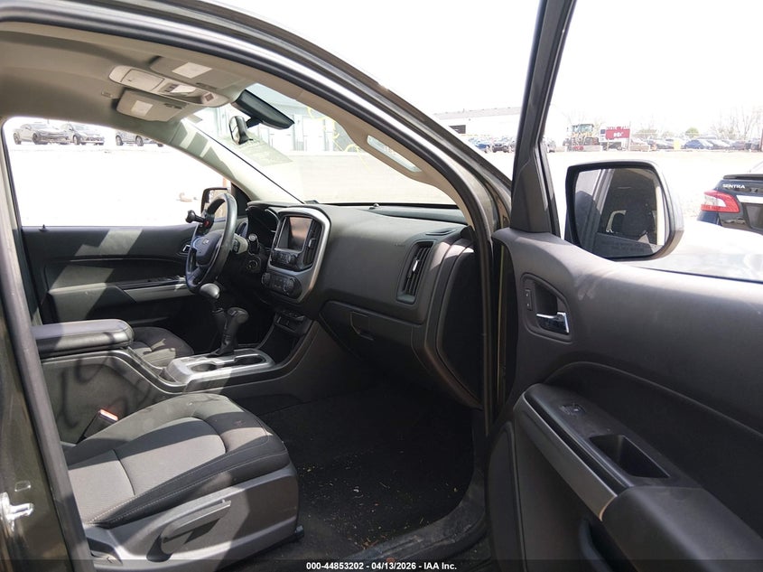 VIN 1GCGTCEN3J1119054 2018 CHEVROLET COLORADO LT