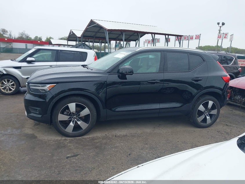 2022 Volvo Xc40 T5 Momentum VIN: YV4162UK4N2741075 Lot: 44853242
