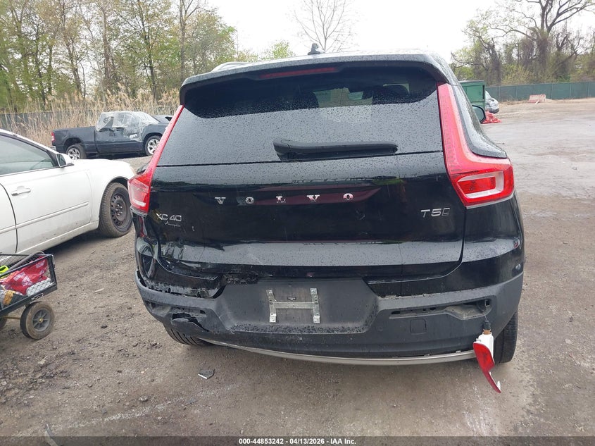 2022 Volvo Xc40 T5 Momentum VIN: YV4162UK4N2741075 Lot: 44853242