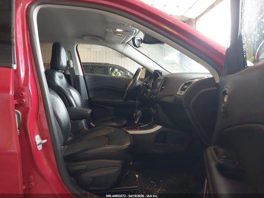 2017 JEEP NEW COMPASS auction photo 5
