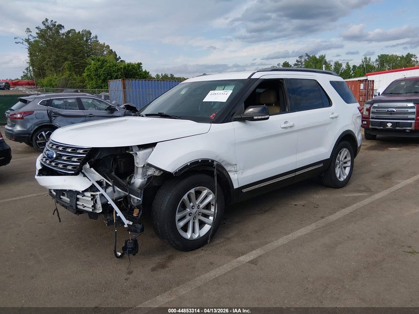 2017 Ford Explorer 3.5 Xlt white Lot 111044853314 Vin 1FM5K7D82HGD78554