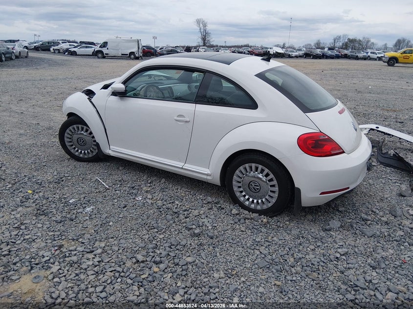 2013 Volkswagen Beetle 2.5L VIN: 3VWJP7AT3DM676766 Lot: 44853524