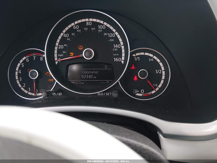 2013 Volkswagen Beetle 2.5L VIN: 3VWJP7AT3DM676766 Lot: 44853524