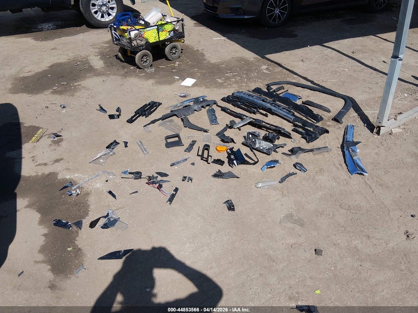 2022 Chevrolet Silverado 3500Hd 4Wd Long Bed Lt VIN: 1GC4YTEY3NF147797 Lot: 44853566