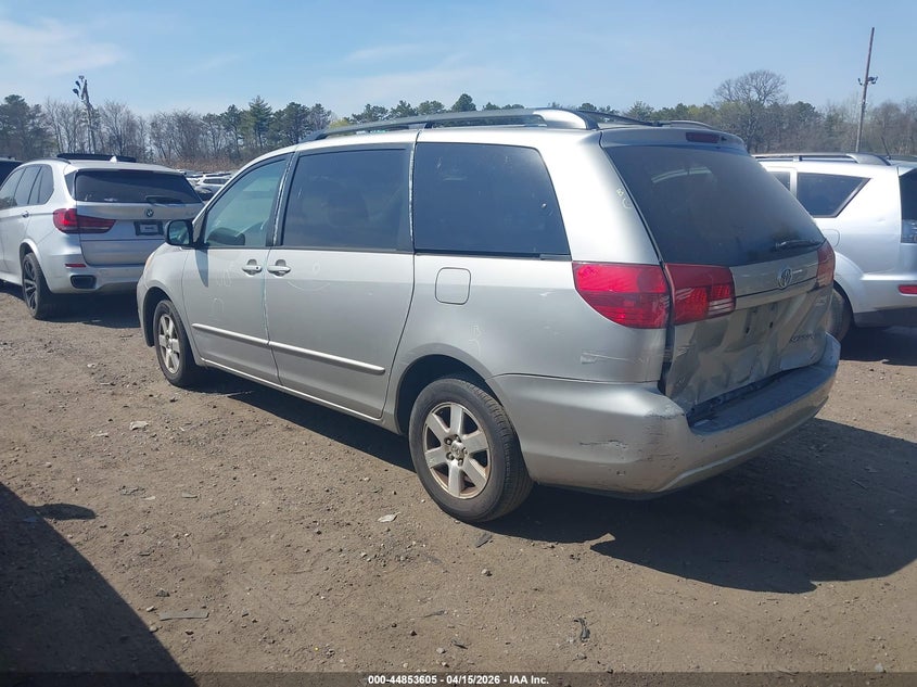 2005 Toyota Sienna Le