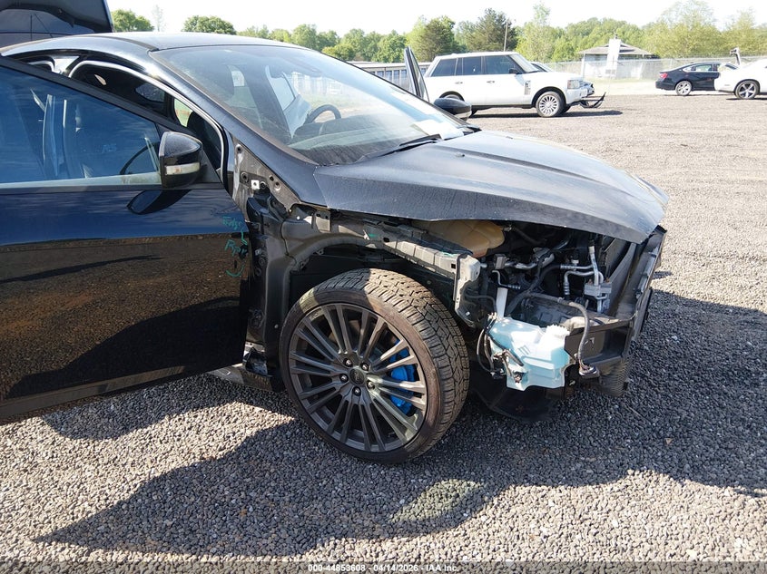 2016 Ford Focus Rs VIN: WF0DP3TH7G4114240 Lot: 44853608