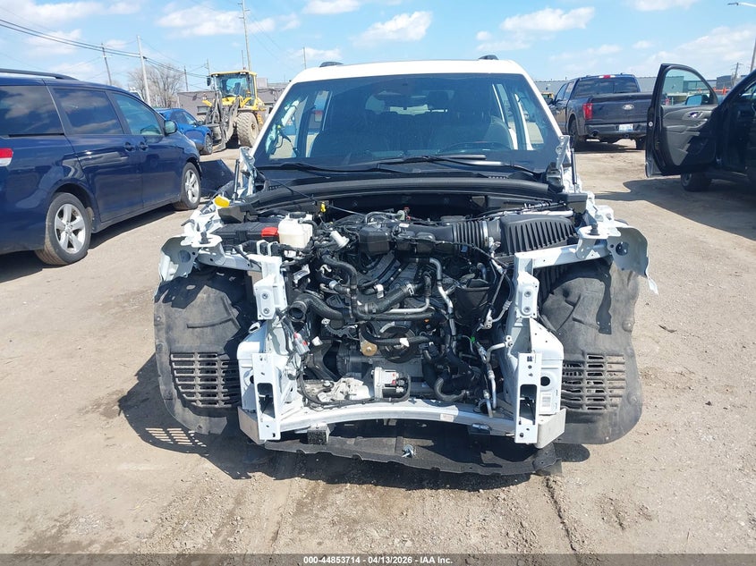 2025 JEEP GRAND CHEROKEE L auction photo 6