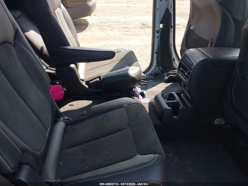 2025 JEEP GRAND CHEROKEE L auction photo 8