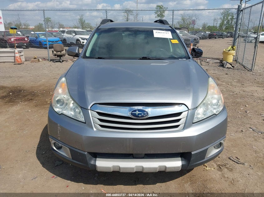 2011 Subaru Outback 2.5I Limited VIN: 4S4BRCKC9B3353812 Lot: 44853727