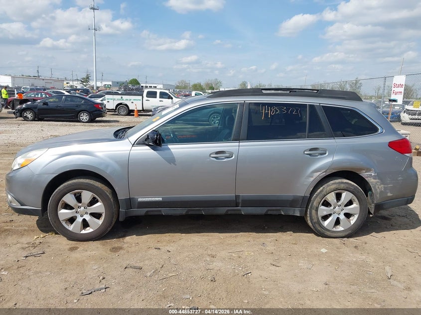 2011 Subaru Outback 2.5I Limited VIN: 4S4BRCKC9B3353812 Lot: 44853727