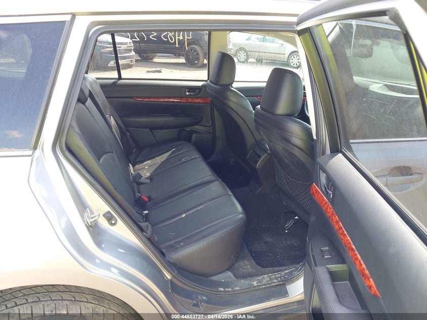 2011 Subaru Outback 2.5I Limited VIN: 4S4BRCKC9B3353812 Lot: 44853727