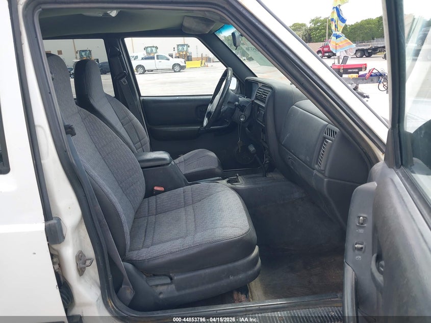 2001 Jeep Cherokee Sport