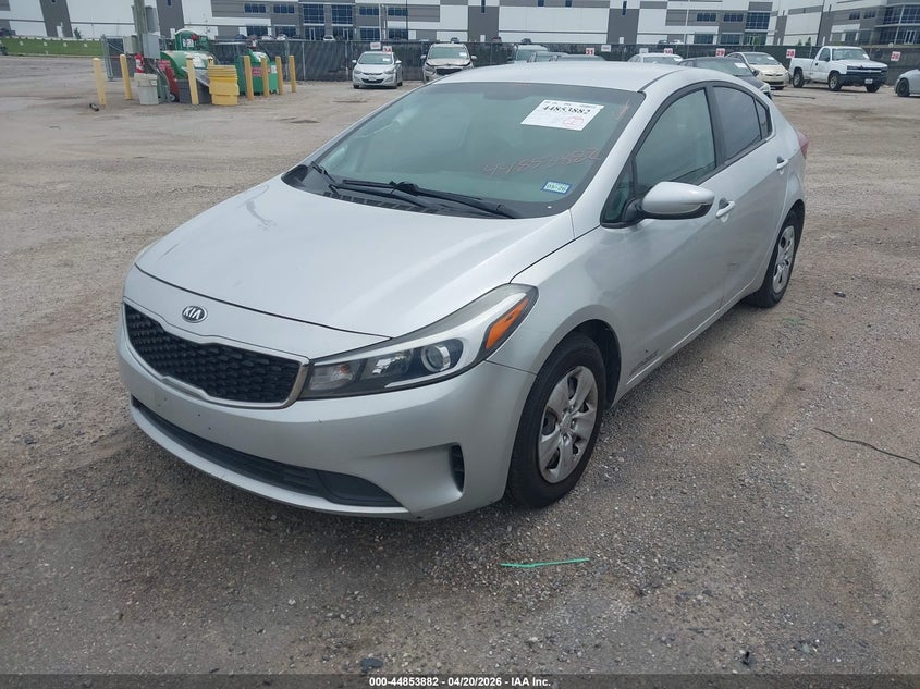 Vin: 3kpfk4a78je225475, lot: 45351190, kia forte lx 20182