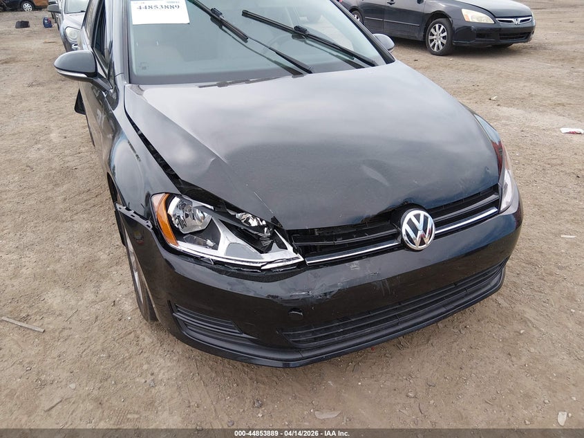 2015 Volkswagen Golf Tdi S 4-Door VIN: 3VW2A7AU2FM094708 Lot: 44853889