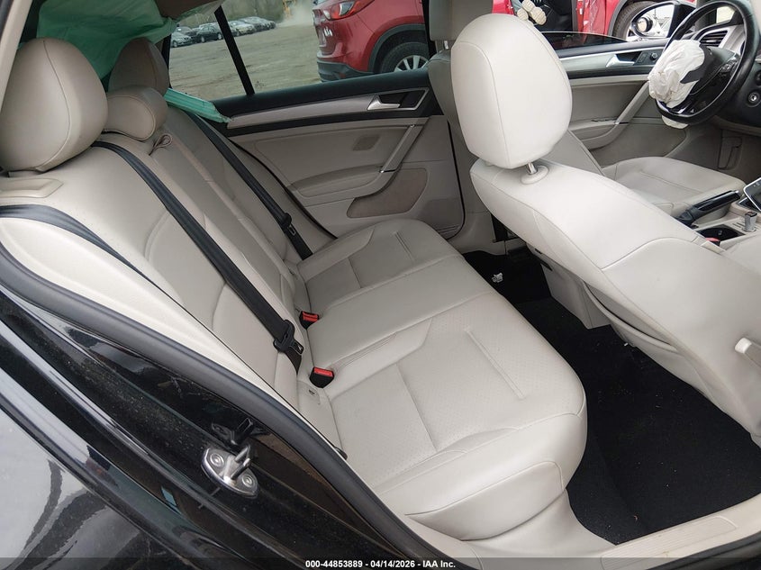 2015 Volkswagen Golf Tdi S 4-Door VIN: 3VW2A7AU2FM094708 Lot: 44853889