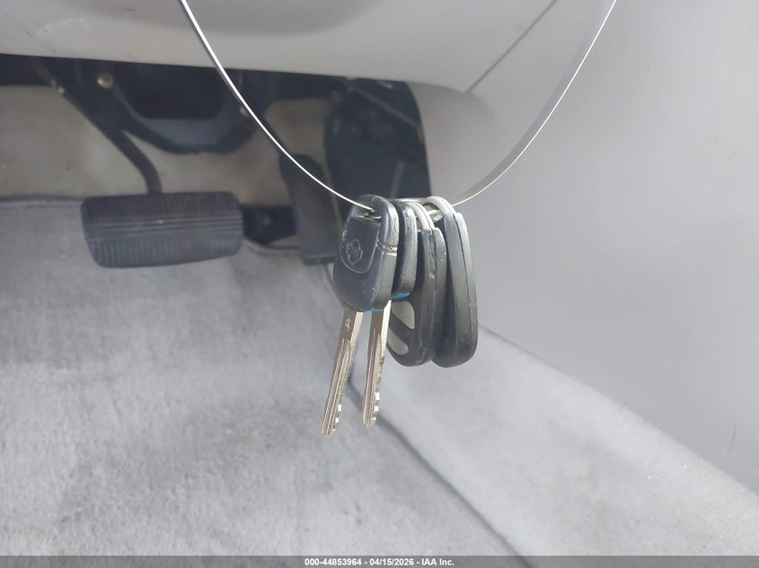 2000 Nissan Maxima Gle/Gxe/Se VIN: JN1CA31A9YT209737 Lot: 44853964