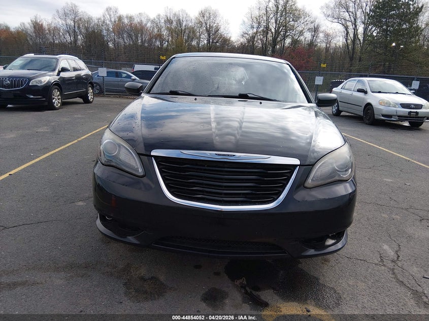 CHRYSLER 200 2012 VIN 1C3CCBHG4CN145829