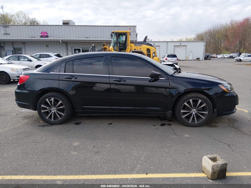 CHRYSLER 200 2012 VIN 1C3CCBHG4CN145829
