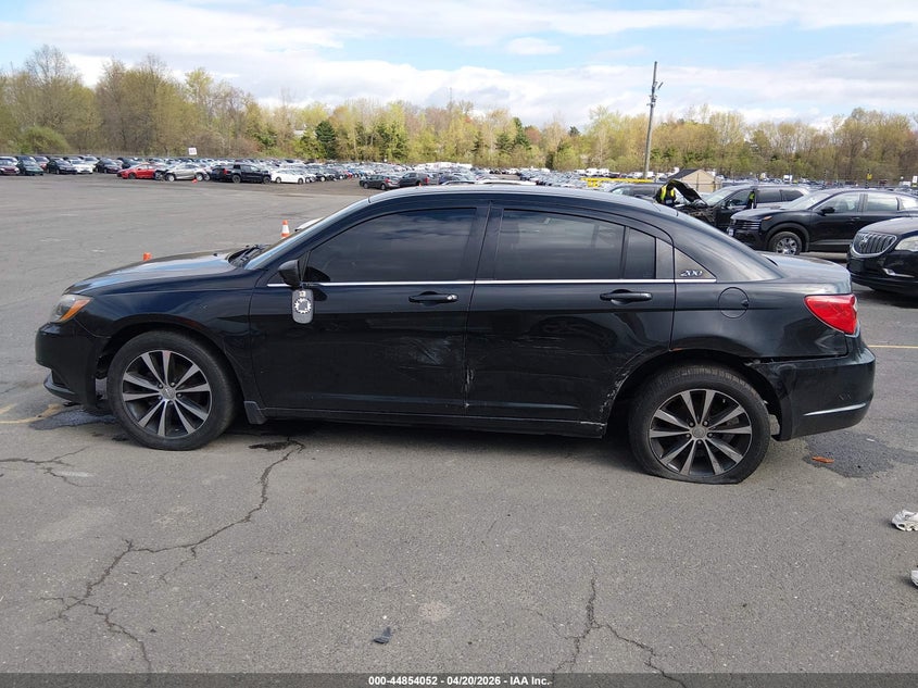 CHRYSLER 200 2012 VIN 1C3CCBHG4CN145829