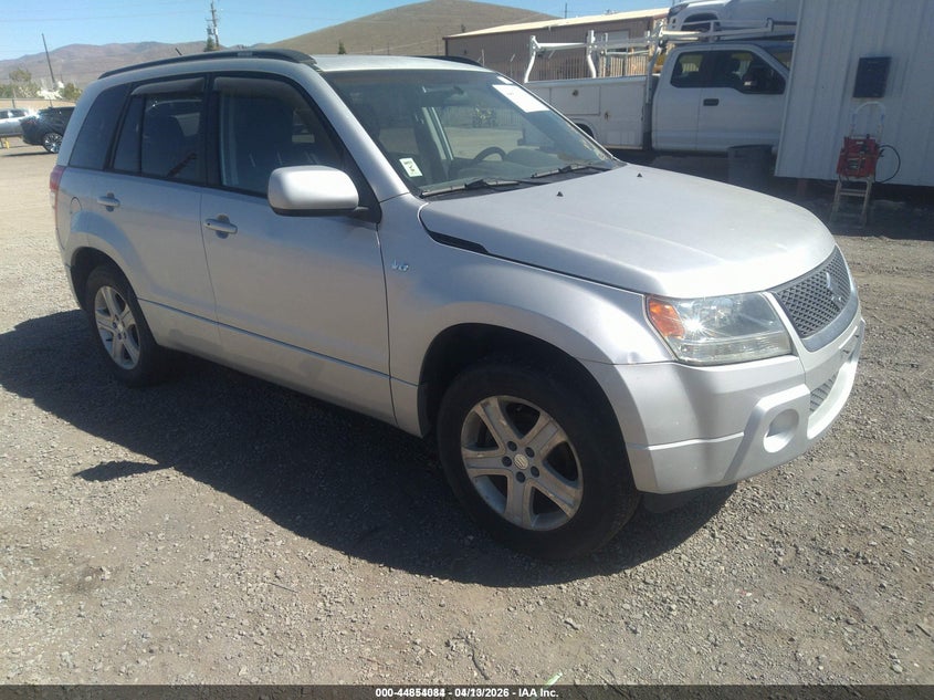 2006 Suzuki Grand Vitara Luxury